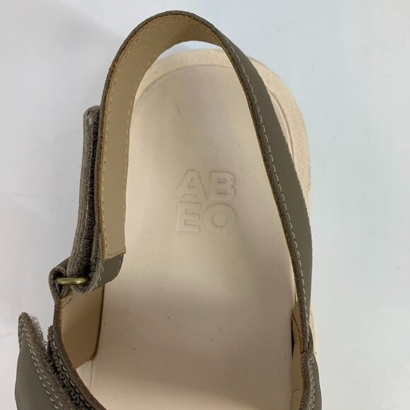 Abeo Women's Peyton Leather Adjustable Strap White Gum Bottom Sandals‎ Size 9 - Picture 11 of 14